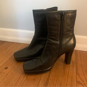 Nine West Square Toe Black Boots Size 8.5